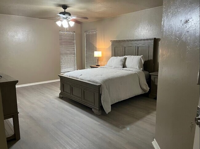 Foto del edificio - 2837 NW 170th St