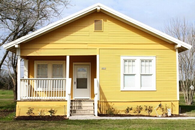 Foto del edificio - 1255 Old Nails Creek RD
