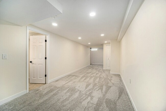 Building Photo - 1026 Gott St