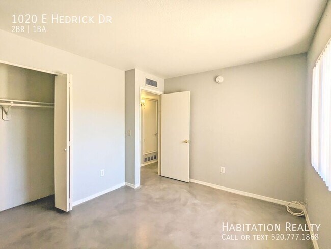 Building Photo - 1020 E Hedrick Dr