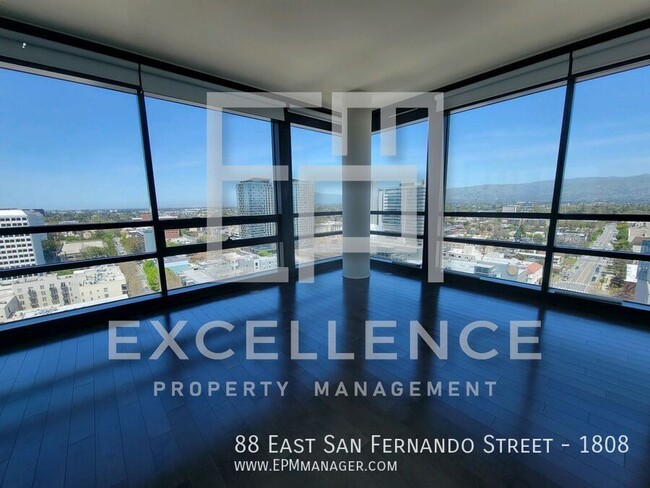 Foto del edificio - Spacious 2/2 Corner Unit with Stunning 18t...