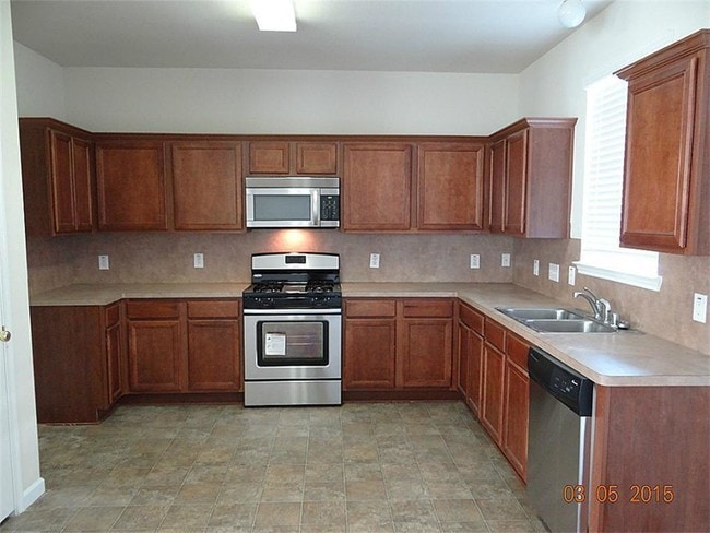Building Photo - 8007 Montague Manor Ln