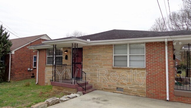 Foto del edificio - 1729 Dr DB Todd Jr Blvd