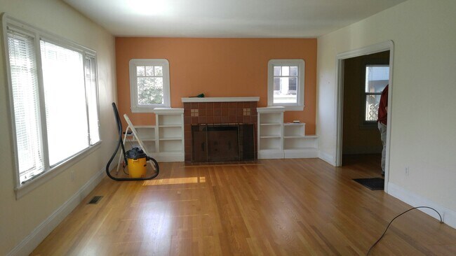 Foto del edificio - 28 Moss Ave