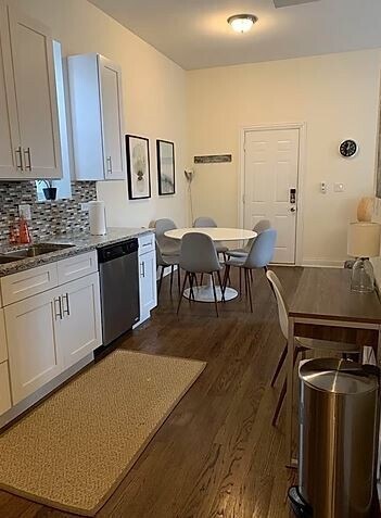 Foto del edificio - 1656 W Erie St