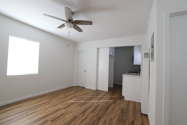 Foto del edificio - LB0167