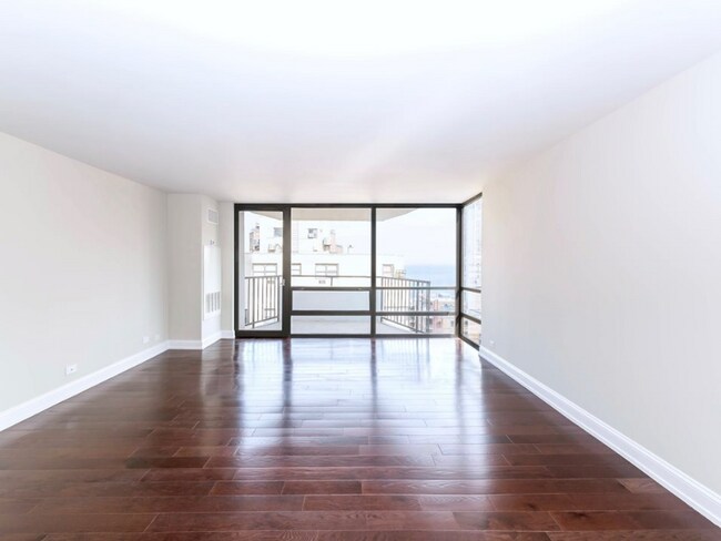 Building Photo - 1430 N Astor St