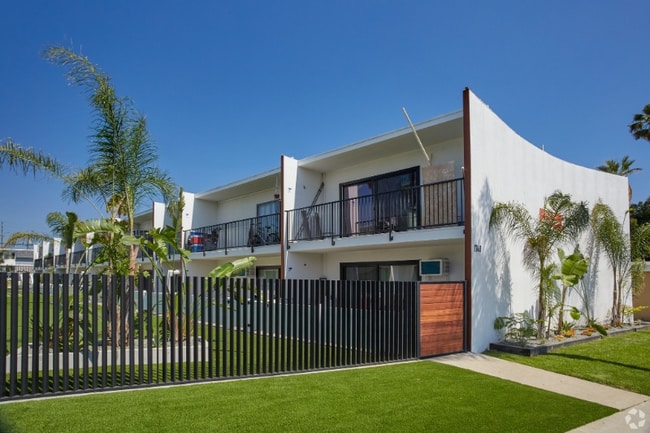 Photo - 1740 Redondo Ave Apartment