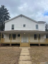 Building Photo - 162 Pinney Hill Rd