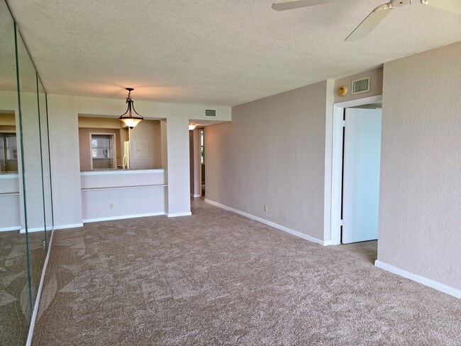 Foto del edificio - 5801 Bahia Del Mar Cir