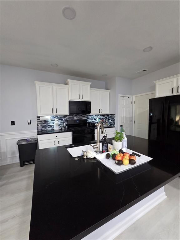 Building Photo - 4106 Dahlgreen Way