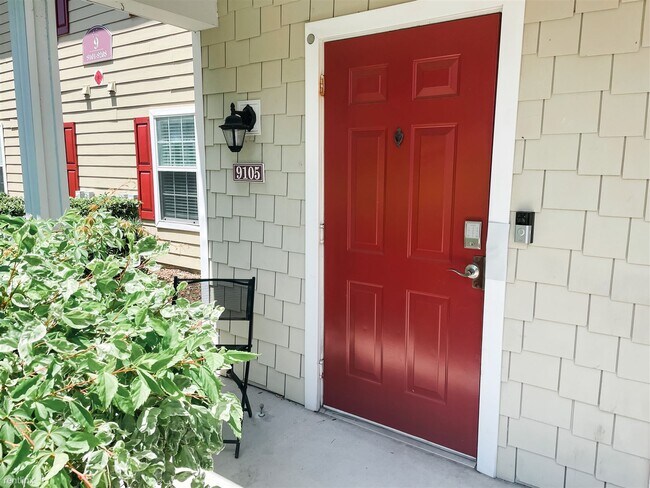 Building Photo - 2 br, 2 bath Condo - 4850 51st Street West...