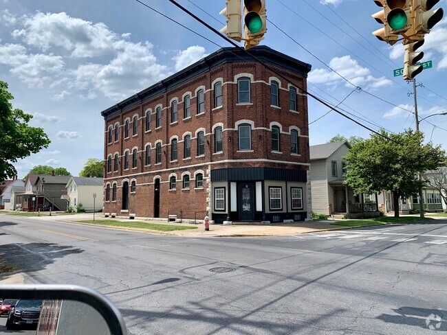 Building Photo - 1035 Hancock St