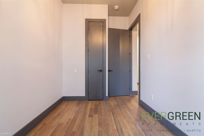 Foto del edificio - 1018 Cypress Ave