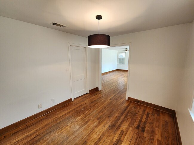 Foto del edificio - 1203 Barnes St NW