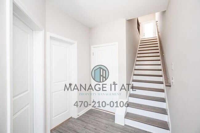 Foto del edificio - Elegant 3 Bedroom townhome in City of Bufo...