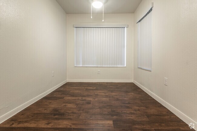 Estudia - Z - Willow Green