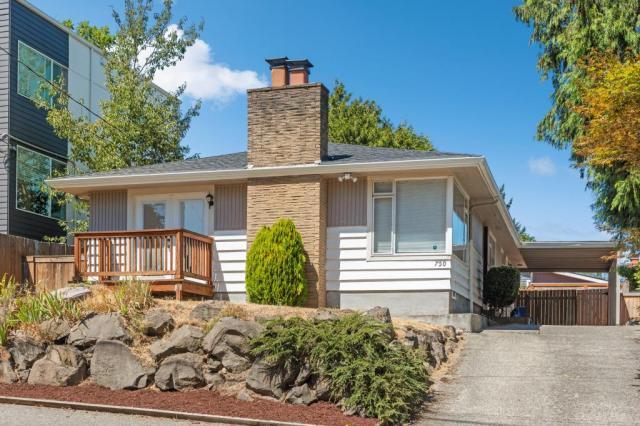 Foto principal - 4 bedroom in Seattle WA 98103