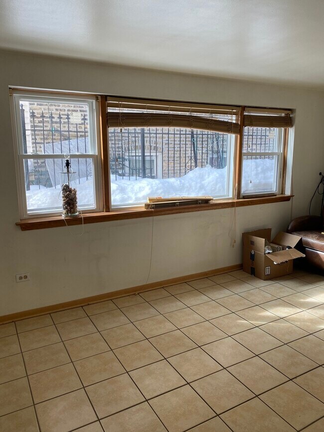 Foto del edificio - 2611 W Logan Blvd