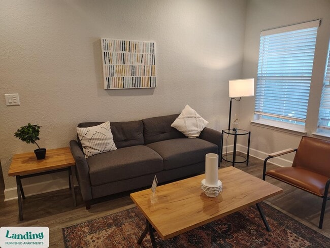 Foto del edificio - 120 NW 148th Terrace
