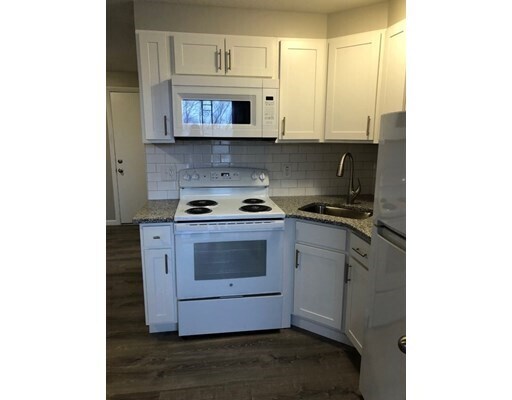 Foto del edificio - 2149 Riverdale St