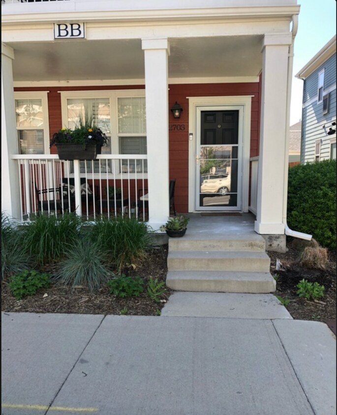 2703 Roslyn St, Denver, CO 80238 Townhome Rentals in Denver CO