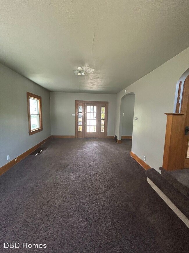 Building Photo - 3 br, 1 bath House - 330 W Rudisill