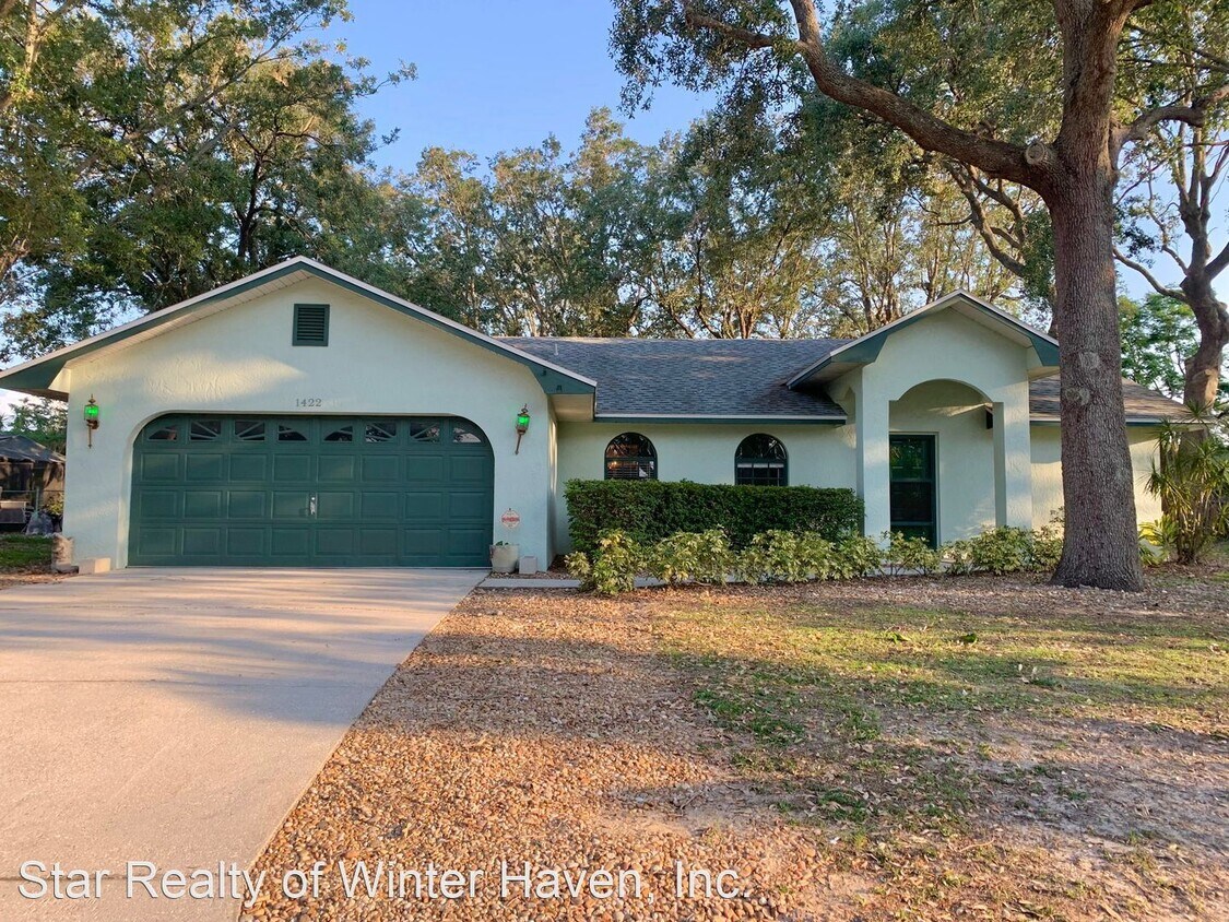 Foto principal - 3 br, 2 bath House - 1422 Chamberlain Loop