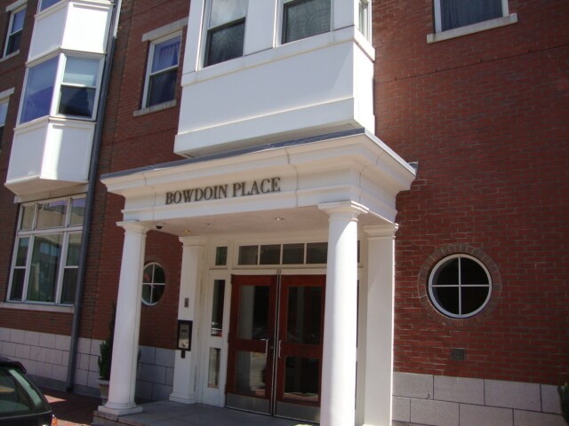 Foto del edificio - 10 Bowdoin St