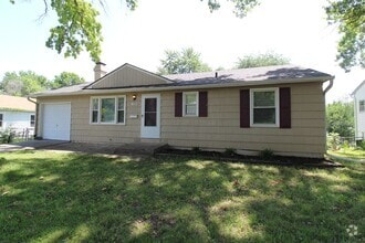 Building Photo - 7109 Glenwood St