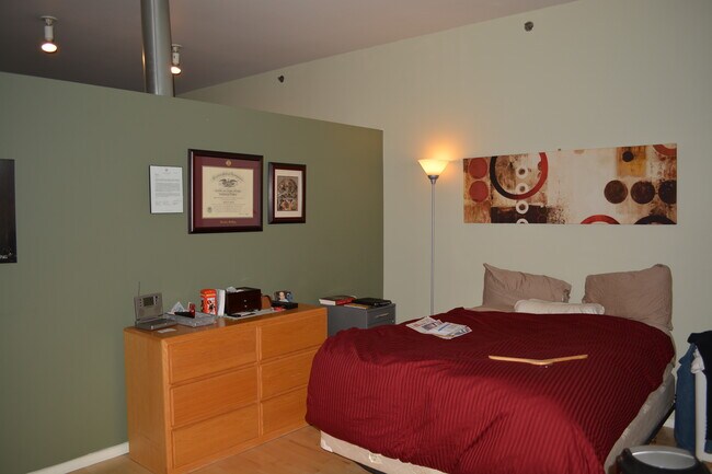 Foto del edificio - 2717 Western Ave