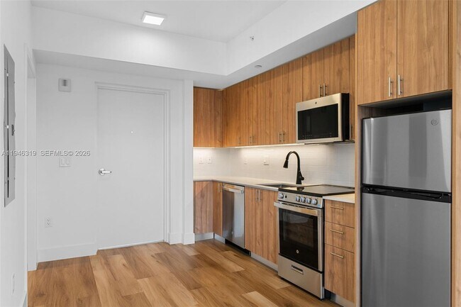 Foto del edificio - 650 SW 1st St