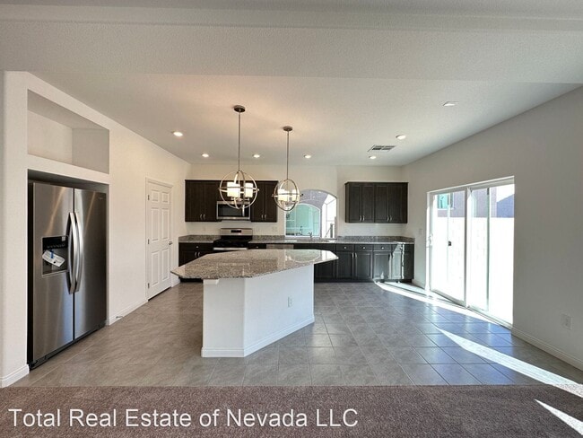 Building Photo - 3 br, 2.5 bath House - 7726 Bellenden St.