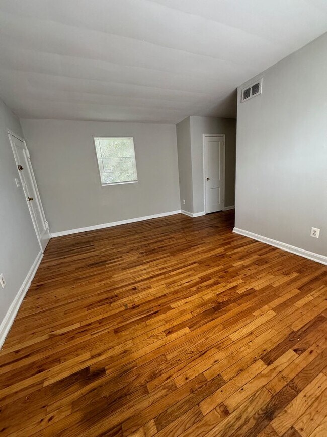 Foto del edificio - 1026 44th St NE