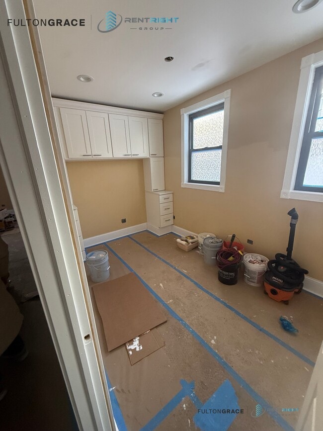 Foto del edificio - 1324 N Bosworth Ave