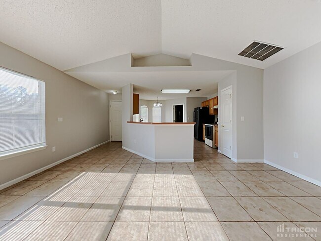 Foto del edificio - 3134 Wavering Ln