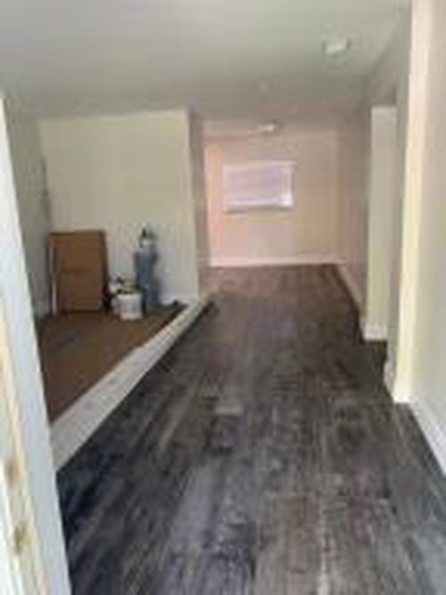 Foto del edificio - 814 NE 8th St