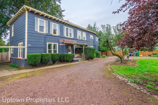 Building Photo - 3026 SE Tacoma St