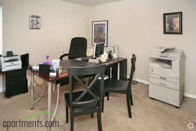 Mansard House Apartments Kalamazoo Mi Bedroom Mansard House