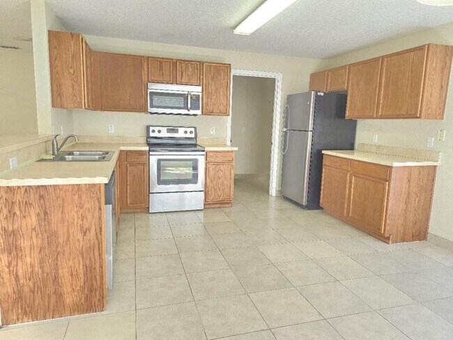 Foto del edificio - 618 Windrose Dr