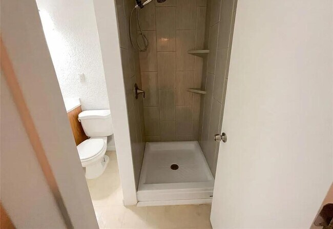 Foto del edificio - 3437 Queen Anne Way