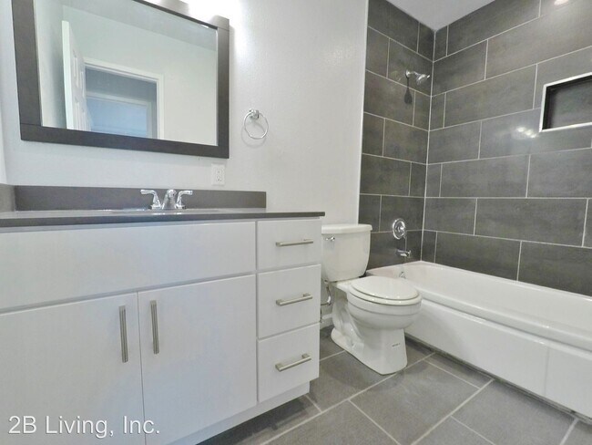 Building Photo - 1523 8th Ave