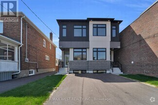 Building Photo - 521 St Johns Rd