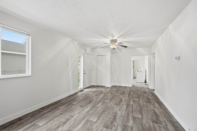 Foto del edificio - 5111 N Stone St