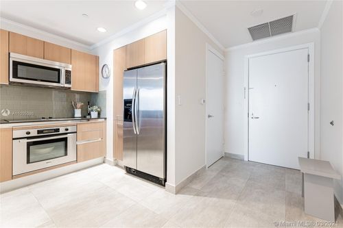 Foto del edificio - 1060 Brickell Ave