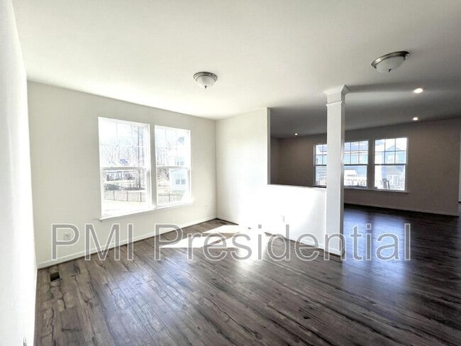 Building Photo - 15606 Wolfboro Rd