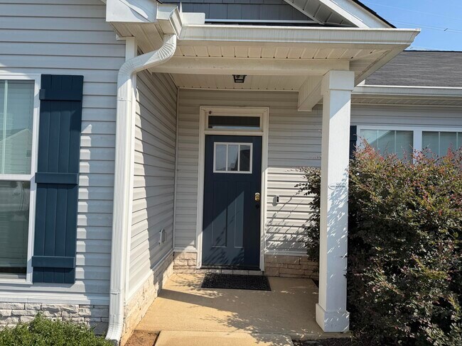 Building Photo - 352 Fox Haven Dr