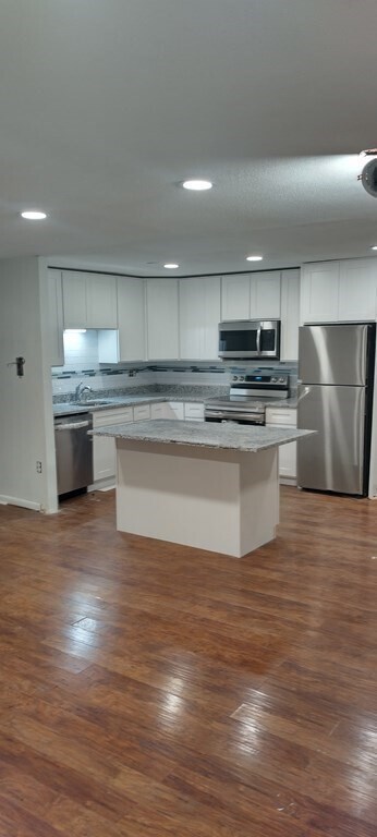 Foto del edificio - 97 Colonel Bell Dr