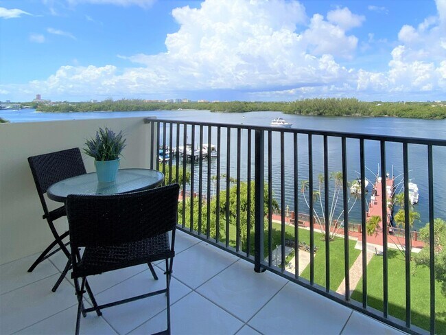 Foto del edificio - 2121 N Ocean Blvd
