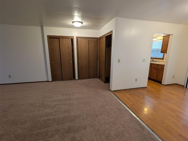 Building Photo - 1408 E Sunset Dr